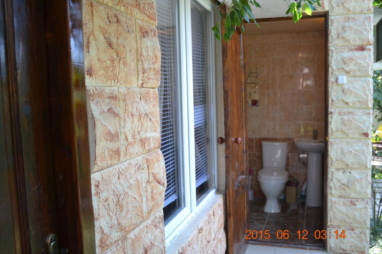 U Palycha Guest House Sochumi Exterior foto