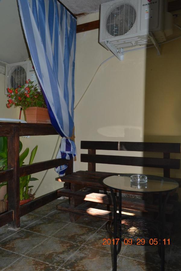 U Palycha Guest House Sochumi Exterior foto