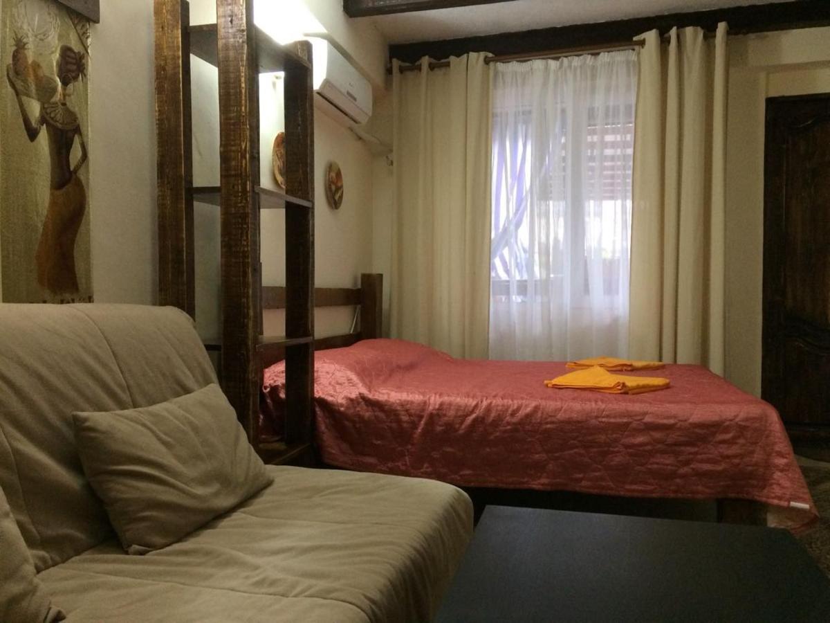 U Palycha Guest House Sochumi Exterior foto