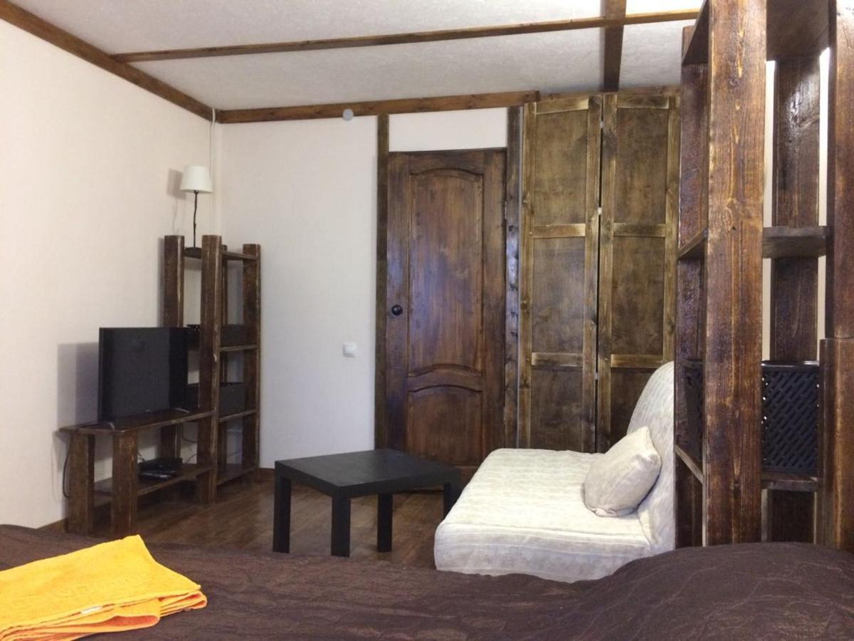 U Palycha Guest House Sochumi Exterior foto