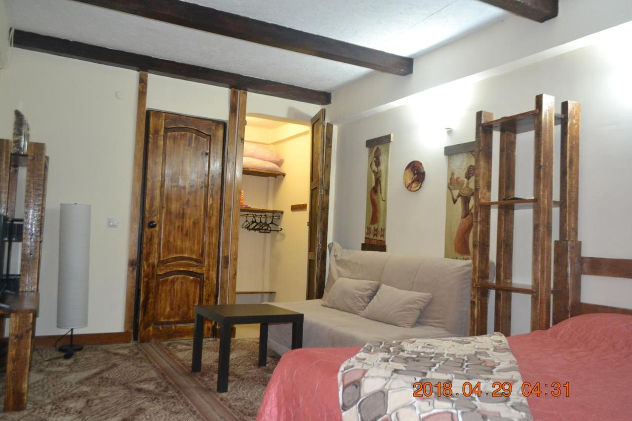 U Palycha Guest House Sochumi Exterior foto